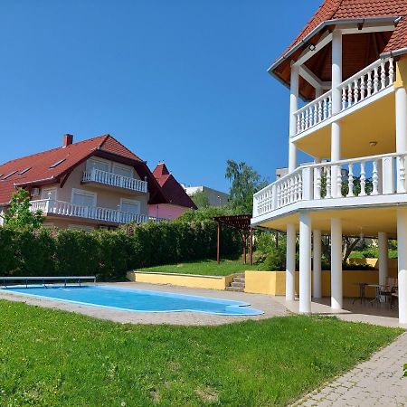 Villa Laar Heviz Luaran gambar
