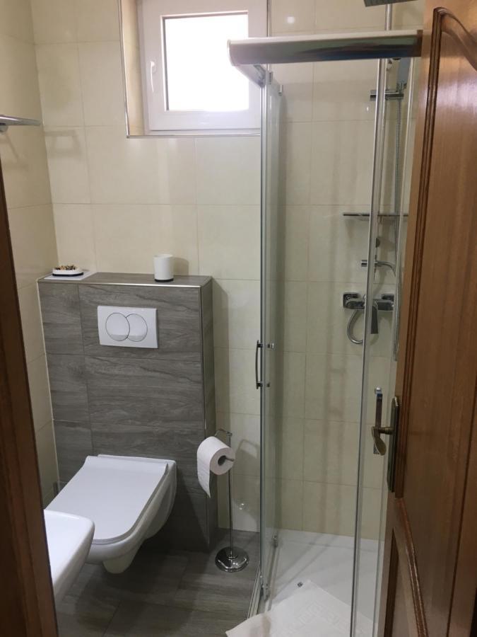 Villa Laar Heviz Luaran gambar