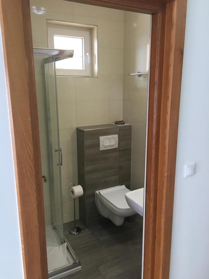 Villa Laar Heviz Luaran gambar