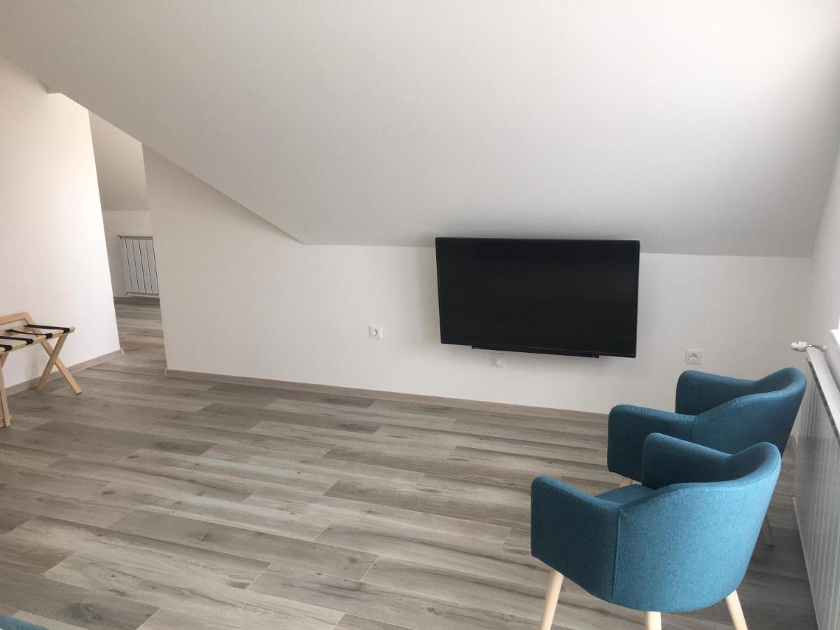 Villa Laar Heviz Luaran gambar